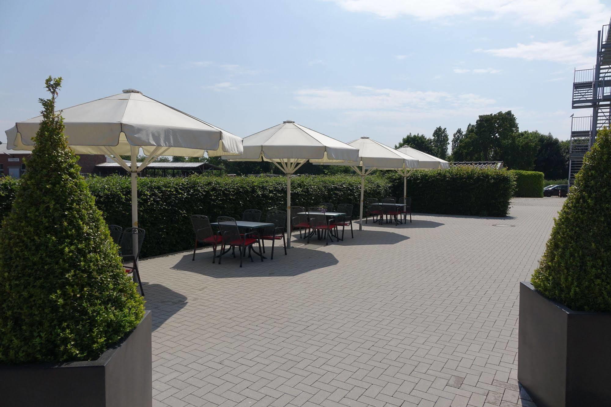 Hotel Till-Moyland Garni Exterior photo